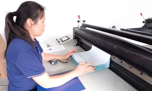 Разрезать рулон на листы